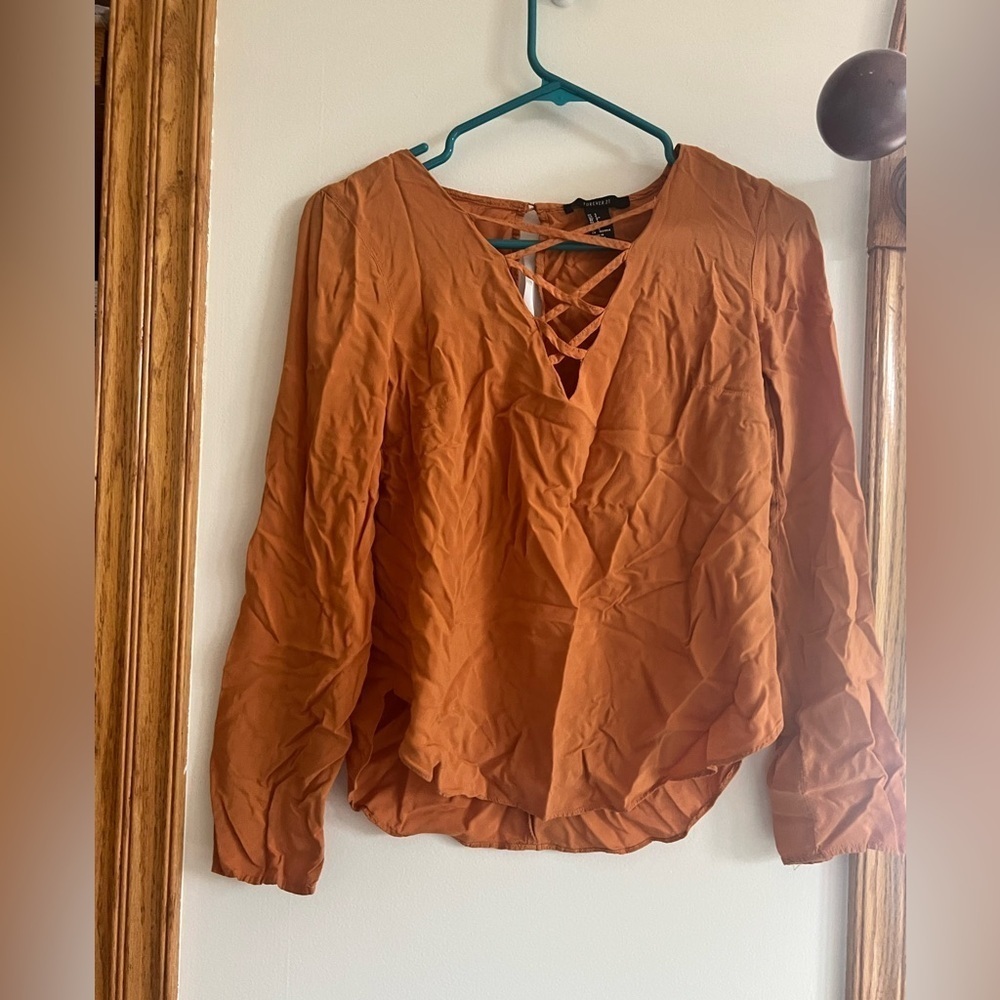 Forever 21 - Casual Orange V-Neck Women's Blouse/Top